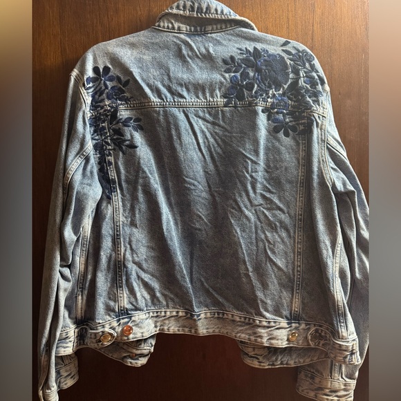 Flowered Jean jacket - Picture 4 of 4